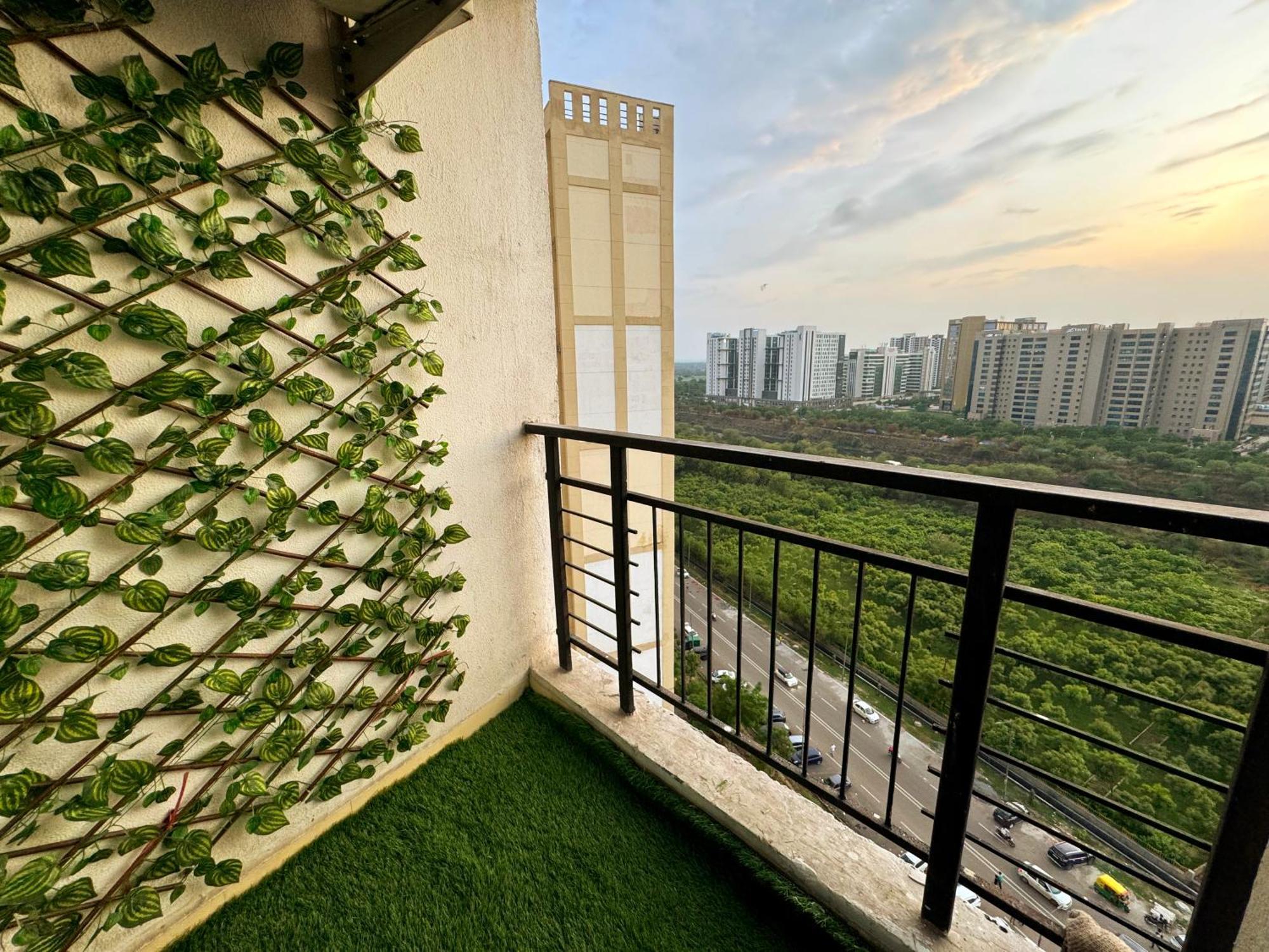 Mi Casa Homestay Noida Extérieur photo